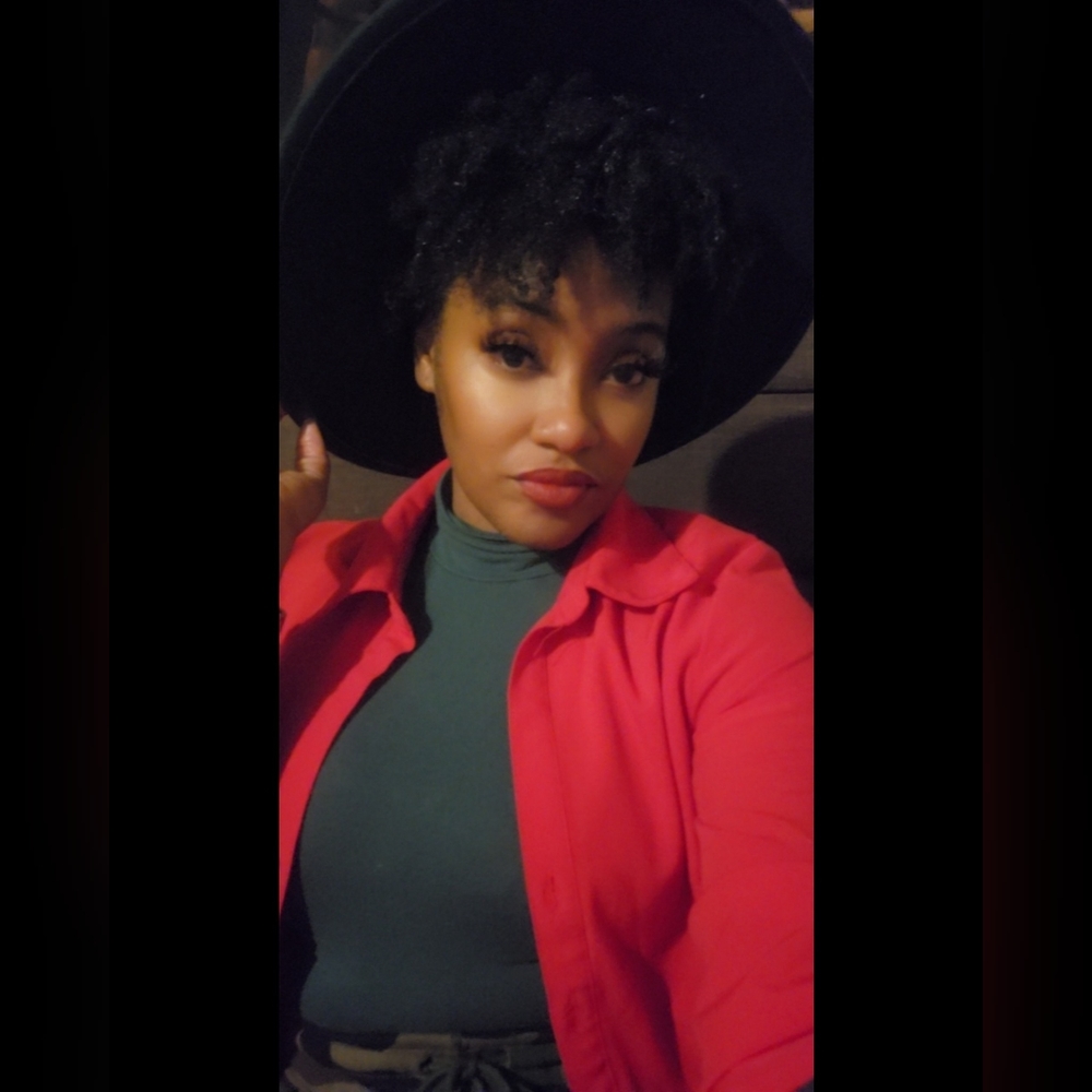 Meet your Posher, Lakeisha